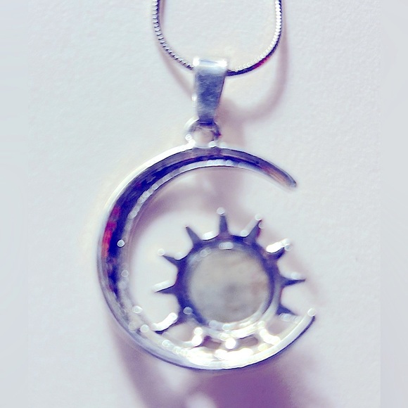 NWOT Necklace Moss Agate Green Crescent Moon .925 Sterling Silverplate chain 18” - Picture 4 of 5